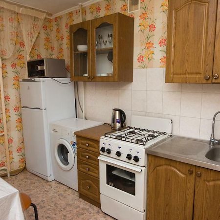 Мода В Доме 03 Apartman Uralszk Kültér fotó