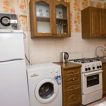 Мода В Доме 03 Apartman Uralszk Kültér fotó